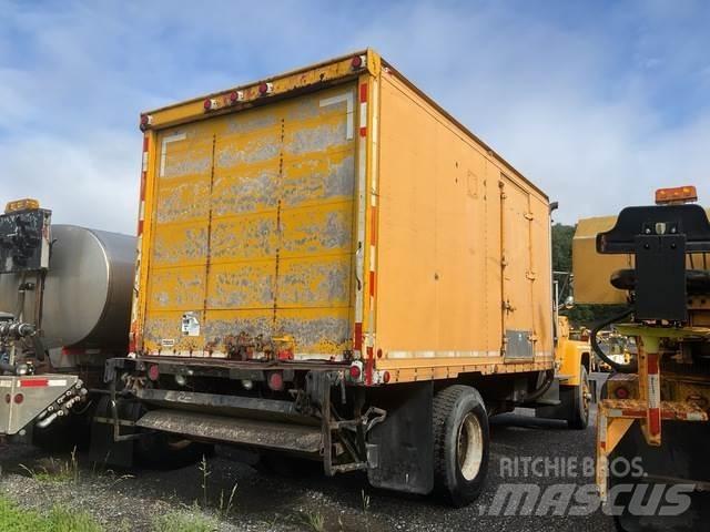 Ford L8000F Box trucks