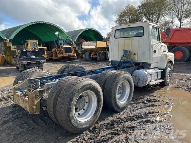 Ford L9000 Other