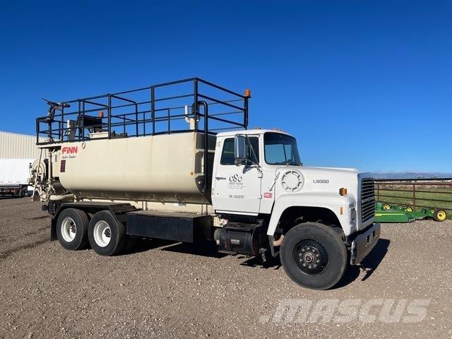 Ford L9000 Farm Equipment - Others