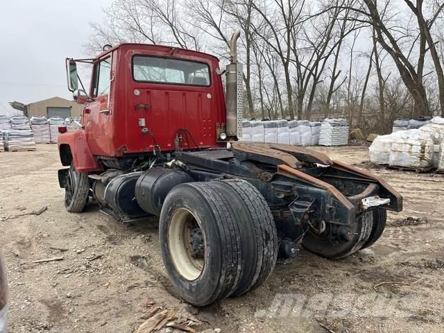 Ford LN8000 Conventional Trucks / Tractor Trucks