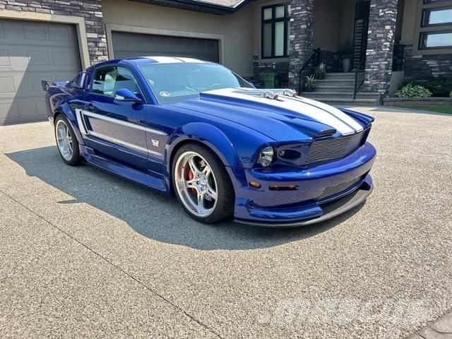 Ford Mustang Automobiles / SUVS