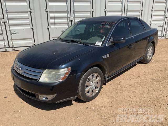 Ford Taurus SE Automobiles / SUVS