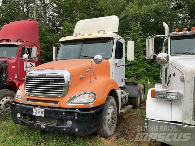 Freightliner  Conventional Trucks / Tractor Trucks