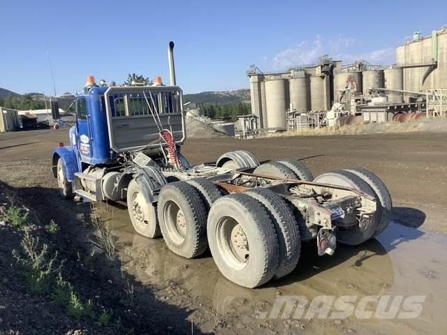 Freightliner  Conventional Trucks / Tractor Trucks