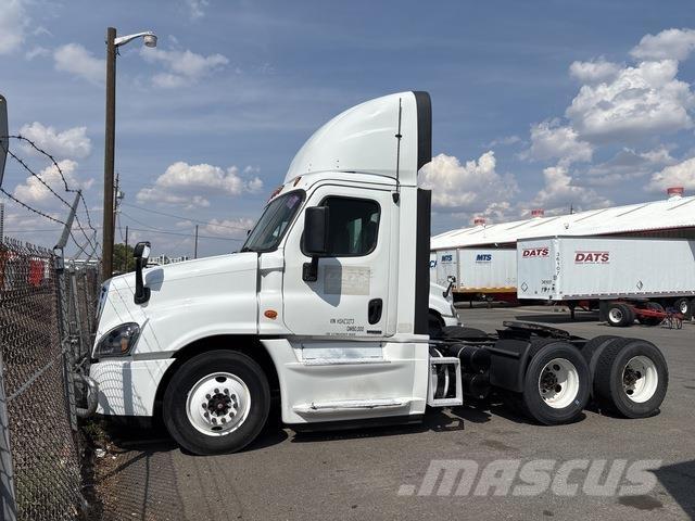 Freightliner  Conventional Trucks / Tractor Trucks