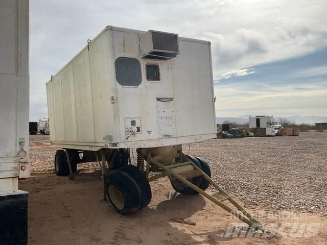 Fruehauf M244 Box Trailers