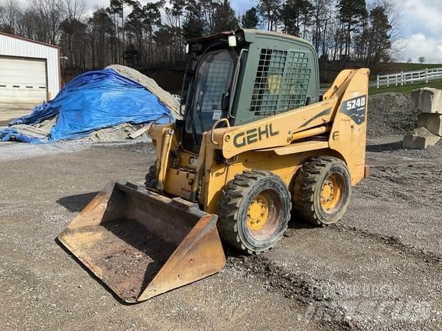 Gehl 5240E Skid Steer Loaders