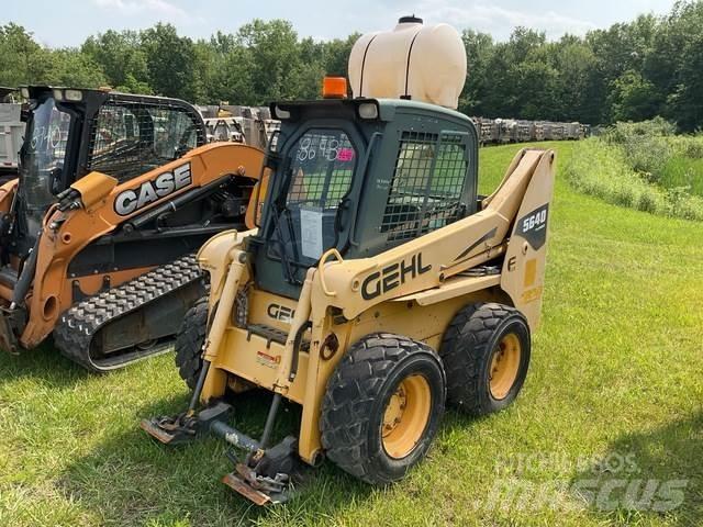 Gehl 5640 Skid Steer Loaders