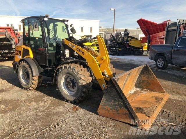 Gehl AL750 Wheel Loaders
