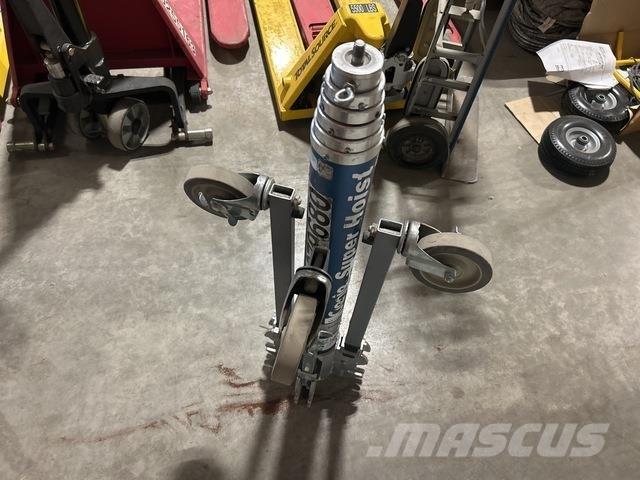 Genie GH-3.8 Hoists and Material Elevators