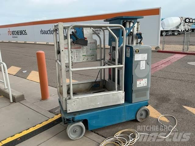 Genie GR-12 Vertical mast lifts