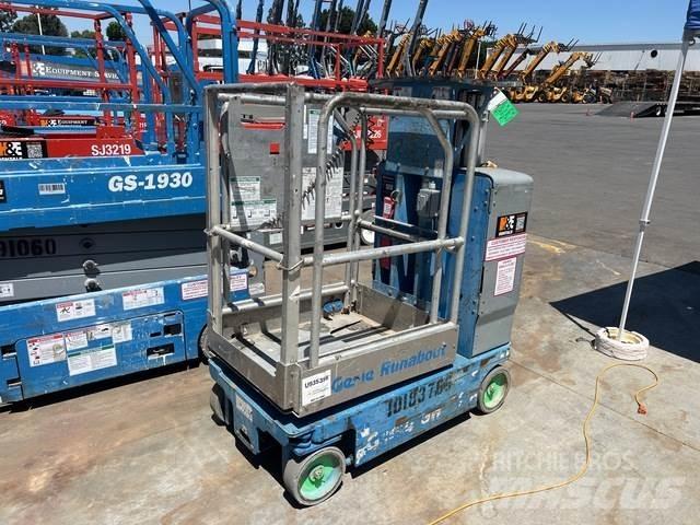 Genie GR-12 Vertical mast lifts
