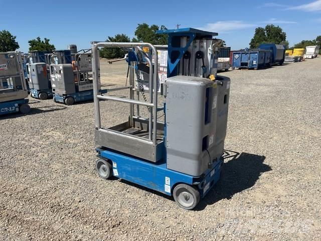 Genie GR-15 Vertical mast lifts