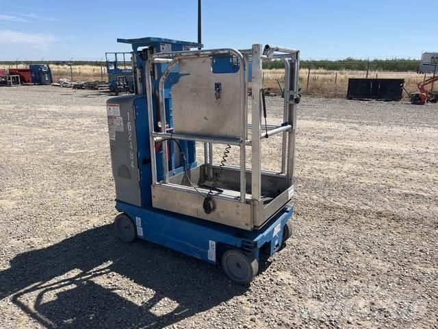 Genie GR-15 Vertical mast lifts