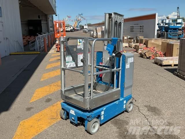 Genie GR-20 Vertical mast lifts