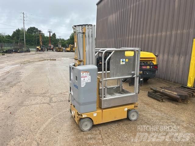 Genie GR-20 Vertical mast lifts