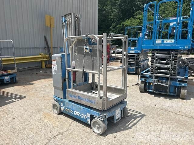 Genie GR-20 Vertical mast lifts