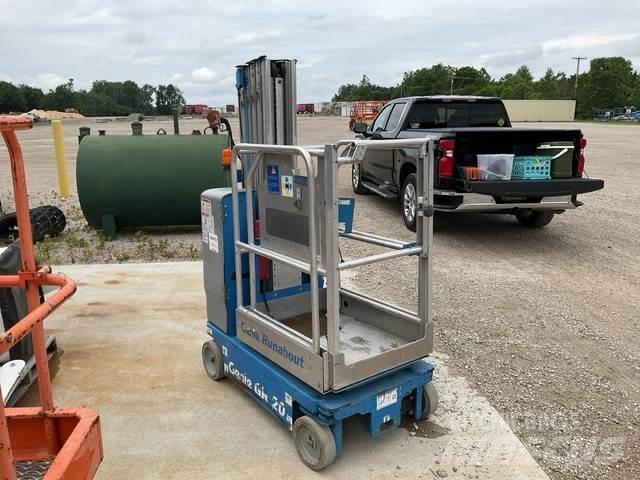 Genie GR-20 Vertical mast lifts