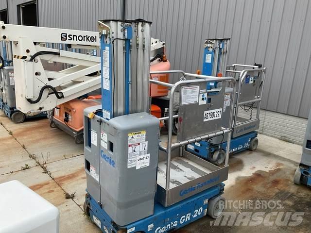 Genie GR-20 Vertical mast lifts