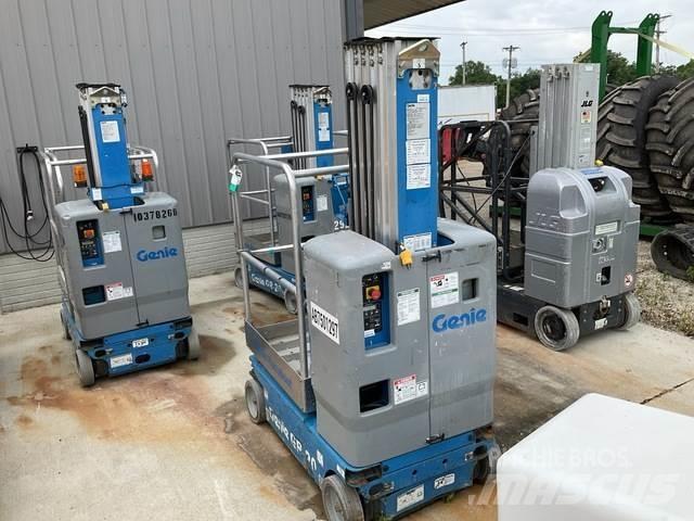 Genie GR-20 Vertical mast lifts