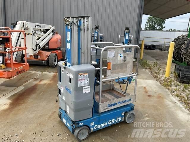 Genie GR-20 Vertical mast lifts