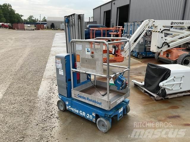 Genie GR-20 Vertical mast lifts