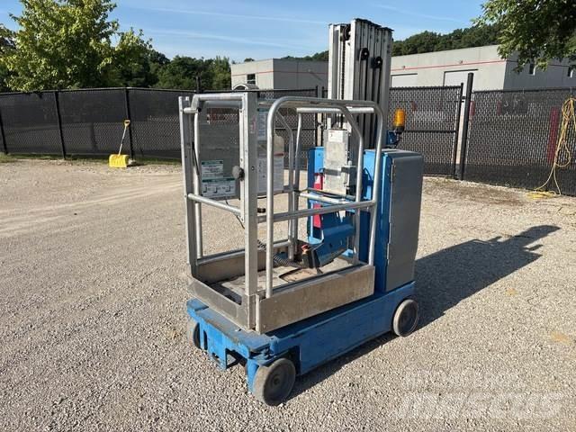 Genie GR-20 Vertical mast lifts