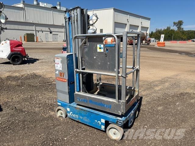Genie GR-20 Vertical mast lifts