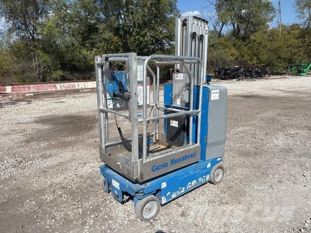 Genie GR-20 Vertical mast lifts