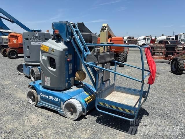 Genie GR-26J Vertical mast lifts