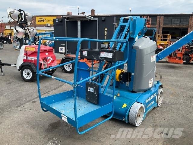 Genie GR-26J Vertical mast lifts