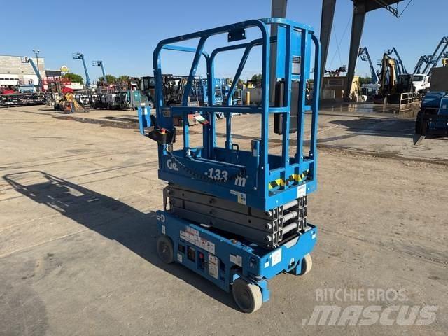 Genie GS-1330M Scissor Lifts