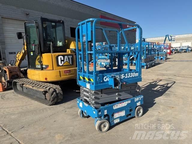 Genie GS-1330M Scissor Lifts
