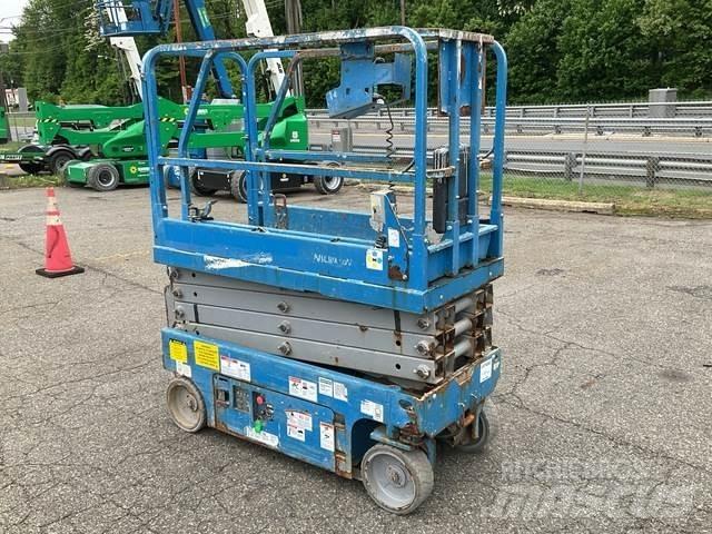 Genie GS-1930 Scissor Lifts