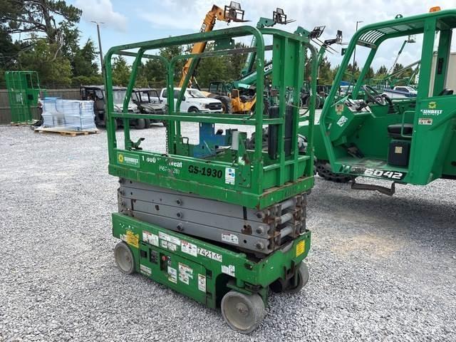 Genie GS-1930 Scissor Lifts
