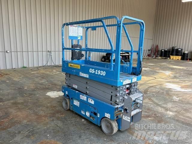 Genie GS-1930 Scissor Lifts