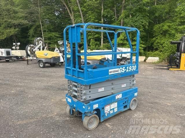 Genie GS-1930 Scissor Lifts