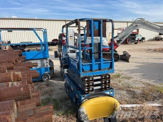 Genie GS-1930 Scissor Lifts