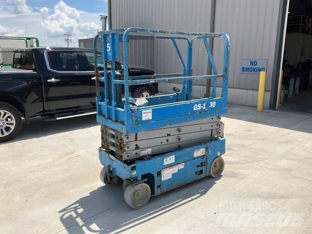 Genie GS-1930 Scissor Lifts