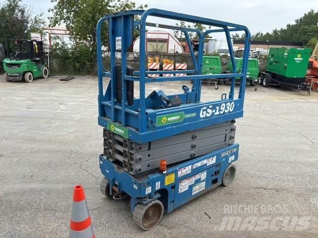 Genie GS-1930 Scissor Lifts