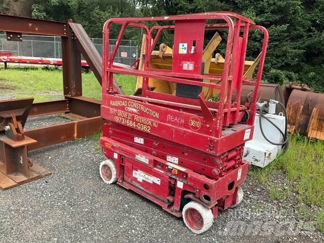 Genie GS-1930 Scissor Lifts