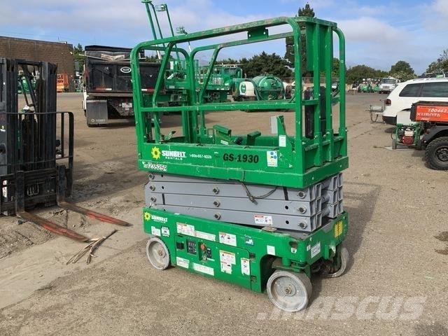 Genie GS-1930 Scissor Lifts
