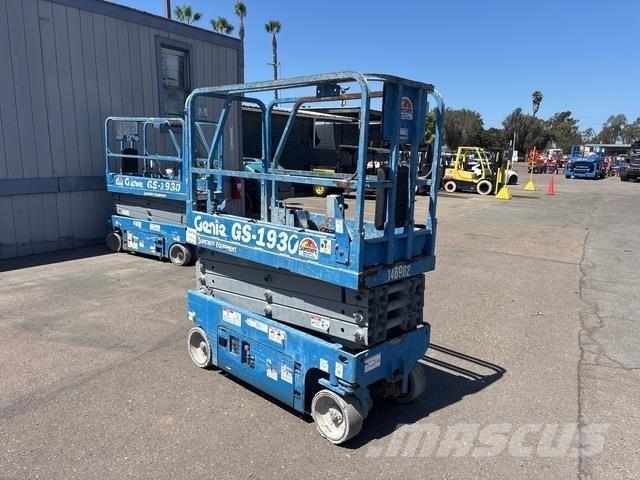 Genie GS-1930 Scissor Lifts