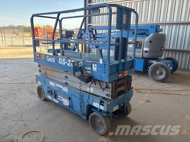 Genie GS-2032 Scissor Lifts