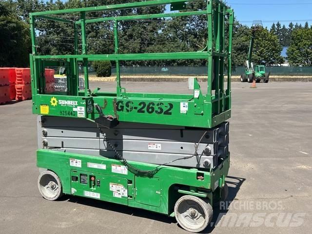 Genie GS-2632 Scissor Lifts