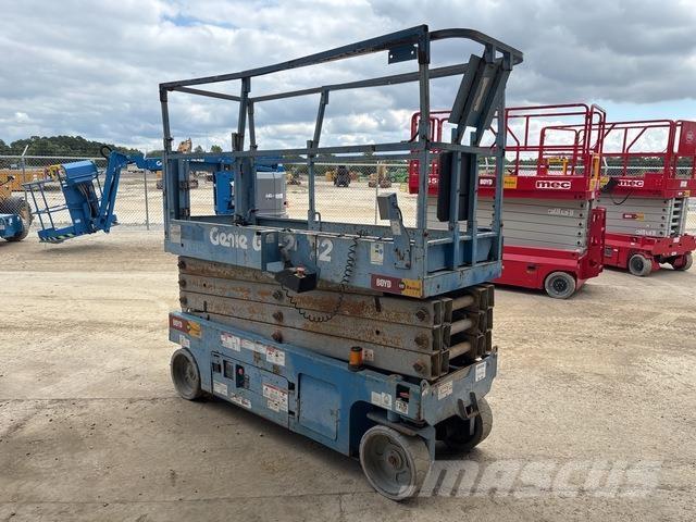 Genie GS-2632 Scissor Lifts