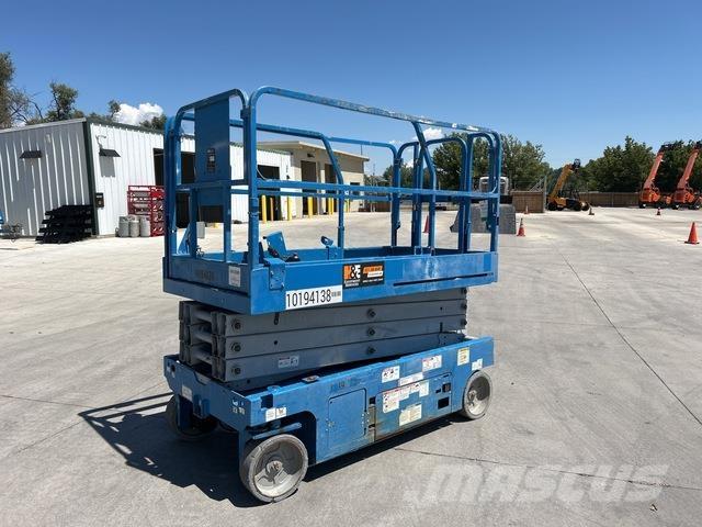 Genie GS-2646 Scissor Lifts