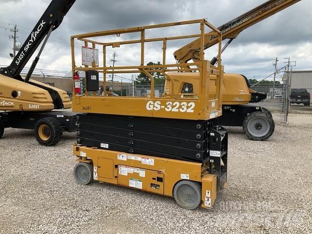 Genie GS-3232 Scissor Lifts