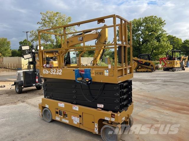 Genie GS-3232 Scissor Lifts