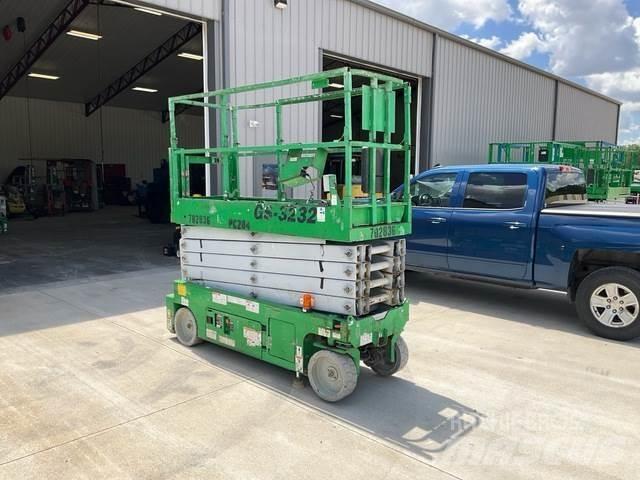 Genie GS-3232 Scissor Lifts
